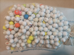 600 hraných golfových míčků 