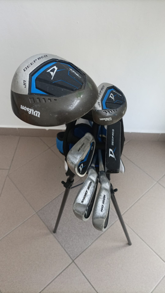 Wilson Deep Red dětský golfový set 12-14 let, pravý